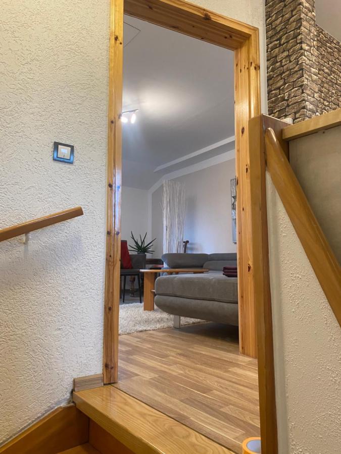 BRE Unter Dem Dach Mit Parkplatz 아파트 외부 사진